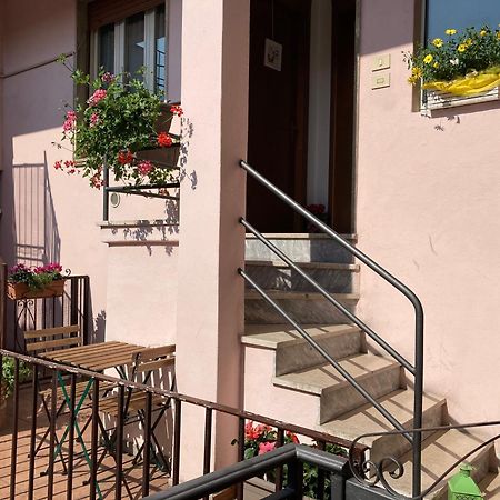 Casa Mirella Apartment Lovere Bagian luar foto